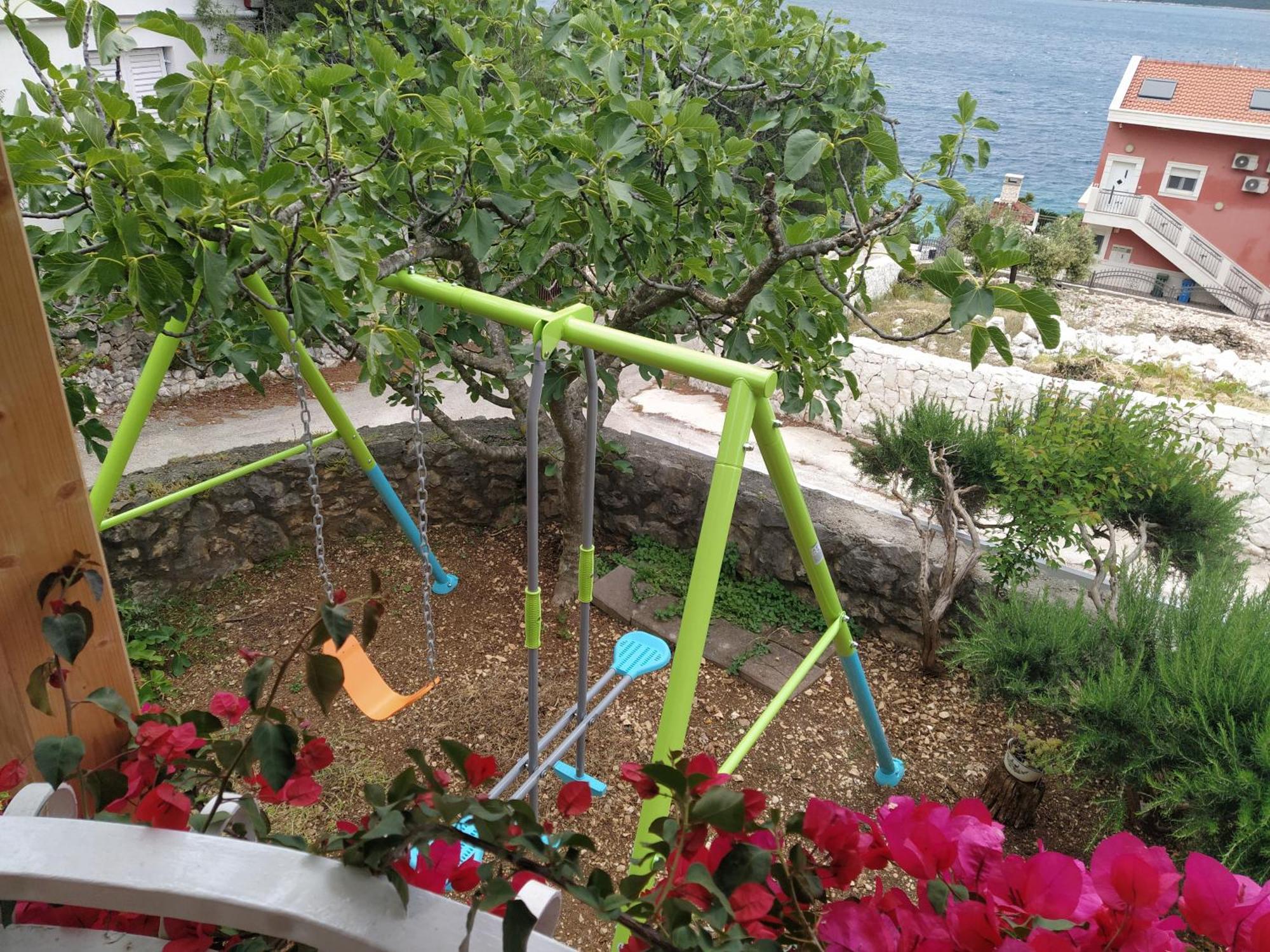 Blue Paradise Apartman 2 Sevid Bagian luar foto